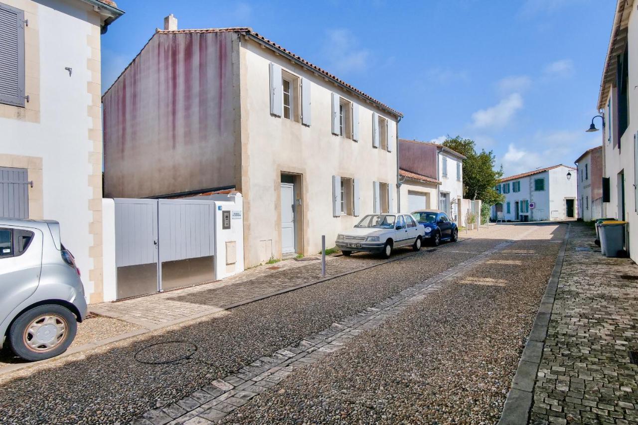 A 150M Du Port De St-Martin-De-Re, Studio Pour 2 Saint-Martin-de-Ré Exterior photo